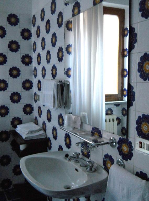 Hotel Del Pesce Luino Chambre photo