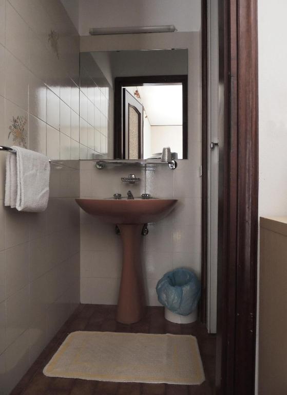 Hotel Del Pesce Luino Chambre photo
